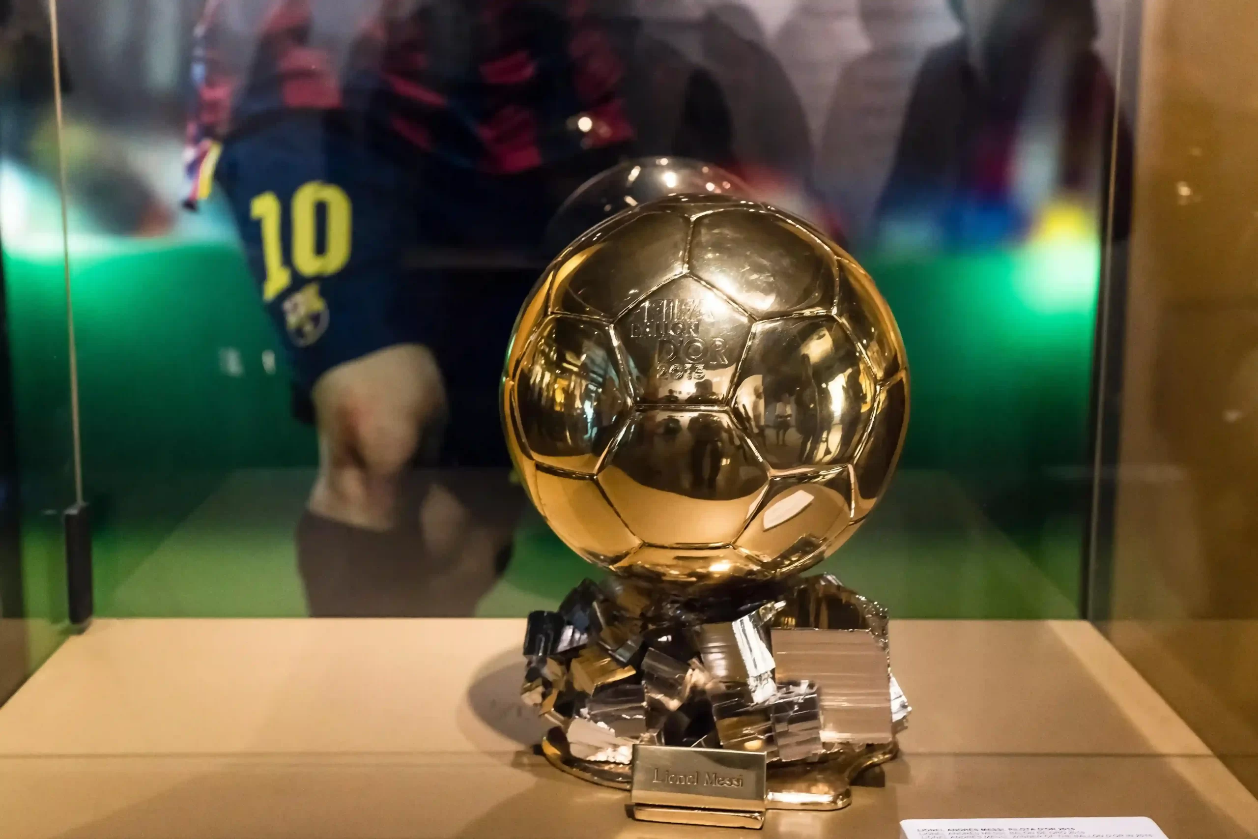 Troféu do Bola de Ouro da revista France Football