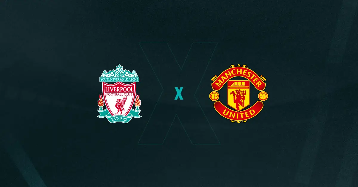 Escudos de Liverpool e Manchester United, que duelam pela Premier League