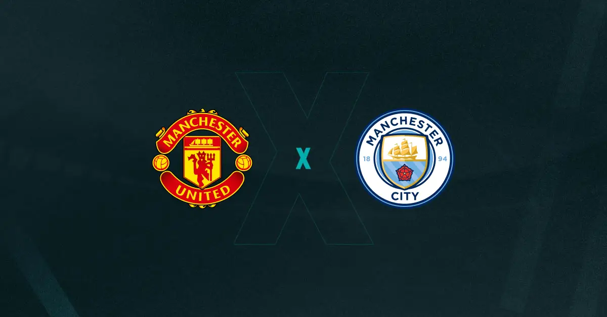 Escudos de Manchester United e Manchester City, que duelam pela Premier League