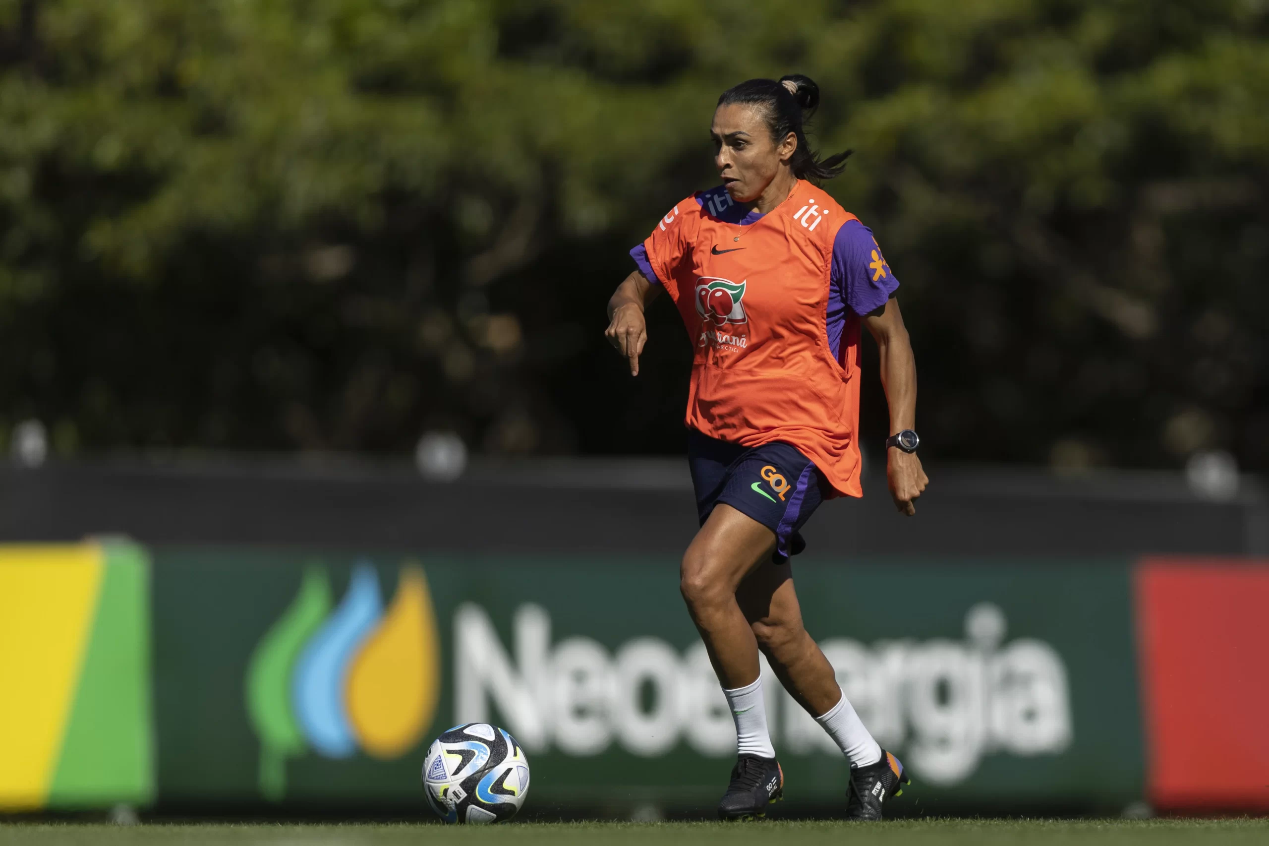 Copa feminina: Jogos do Brasil terão transmissão acessível na TV