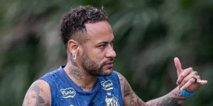 Neymar tem contrato com o Santos até 30 de junho