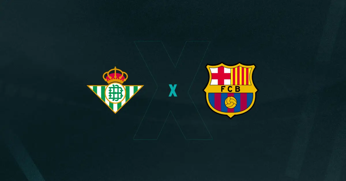 Escudos de Betis e Barcelona, que se enfrentam pela La Liga