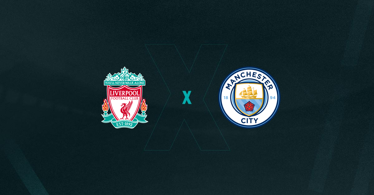 Escudos de Liverpool e Manchester City, que duelam pela Premier League