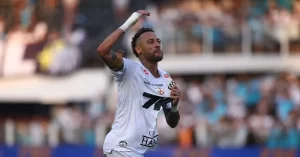 Neymar ainda não está liberado para entrar em campo pelo Santos