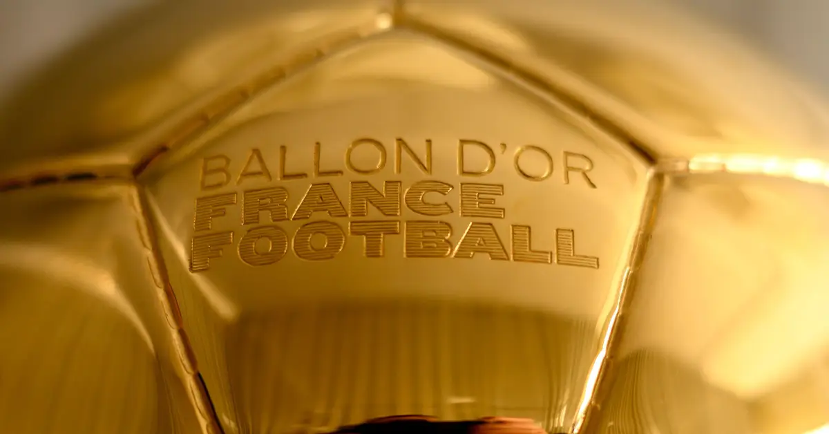Troféu do Bola de Ouro da revista France Football